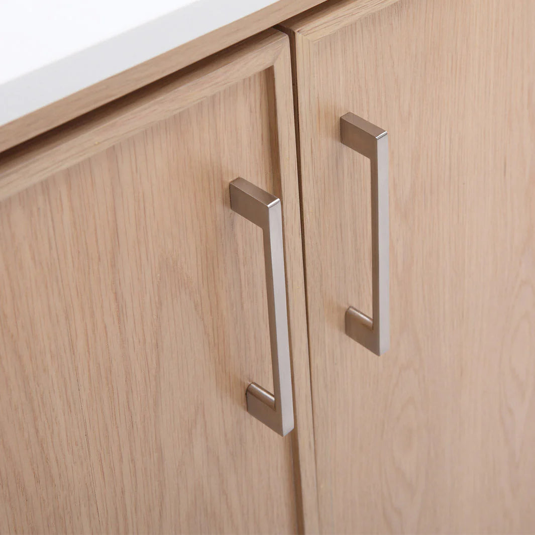 LONDON Vanity  in Light Oak